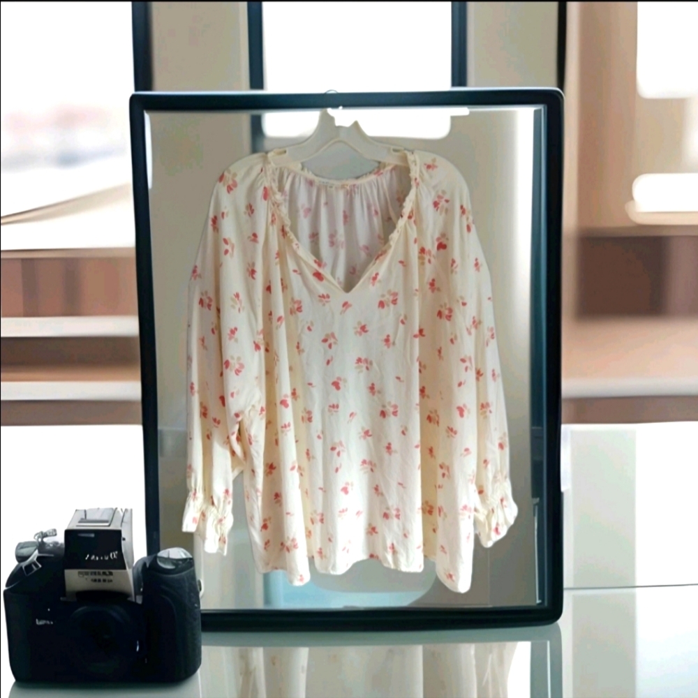 C&C California Women's 3X Blouse Ivory Pink Floral V-Neck 100% Rayon Office Top
